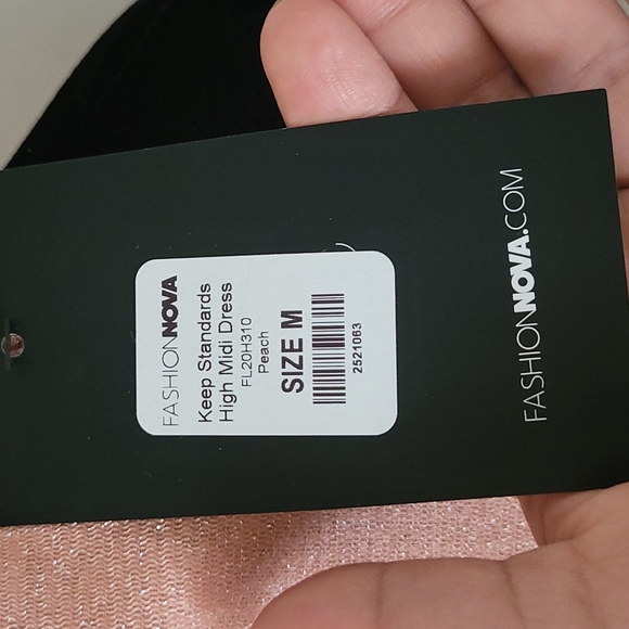 Beautiful Fashion Nova Midi dress - Picture 2 of 4